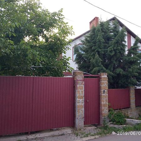 Victory Guest House Одеса Екстер'єр фото